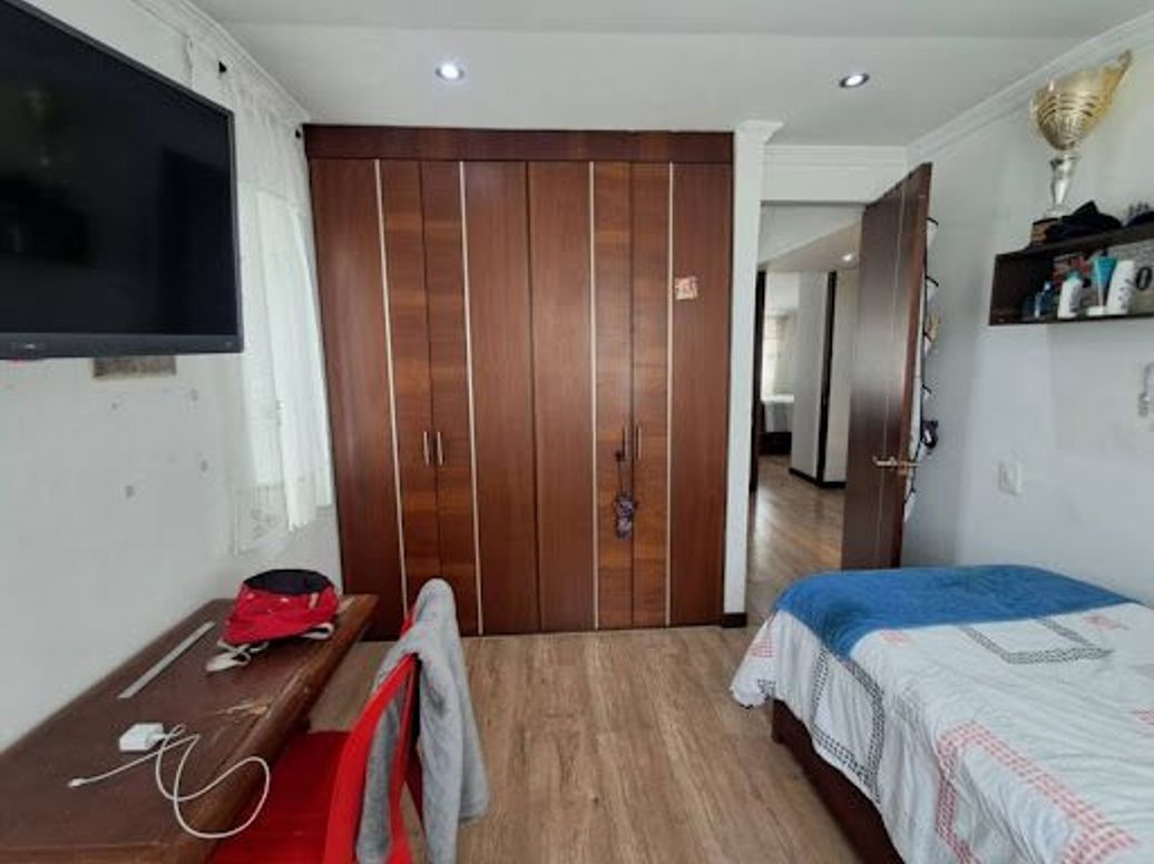 Casa de 4 alcobas en venta en El Rincón De Los Angeles, Bogotá, 200 m² · foto 14 de 20