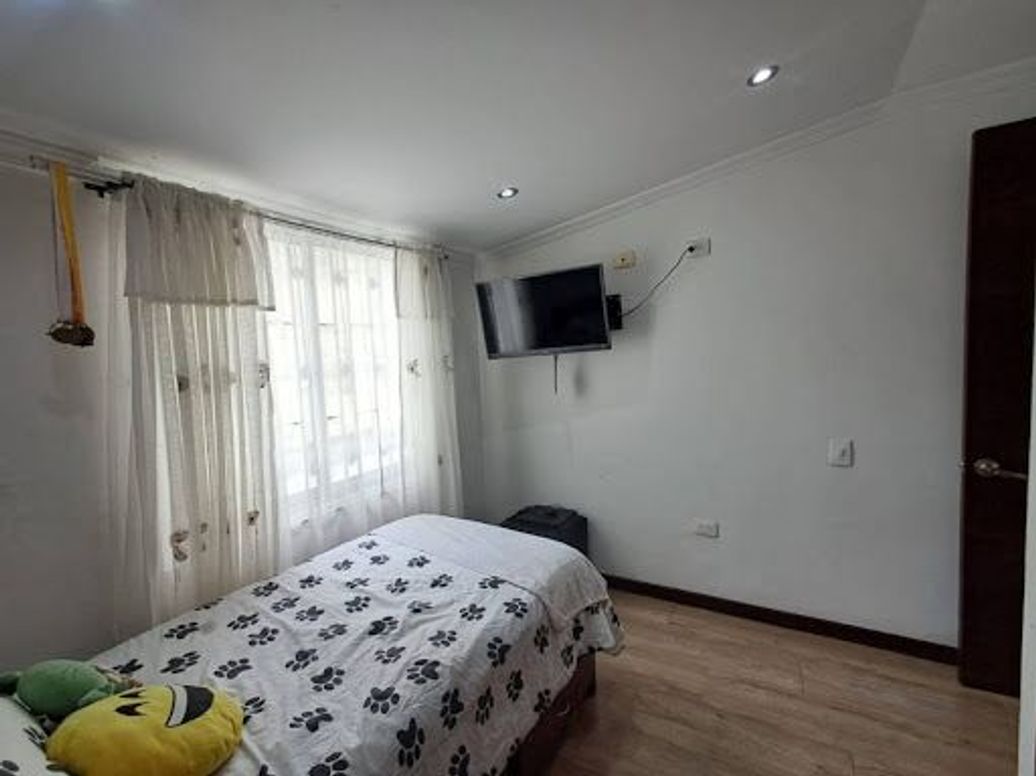 Casa de 4 alcobas en venta en El Rincón De Los Angeles, Bogotá, 200 m² · foto 17 de 20