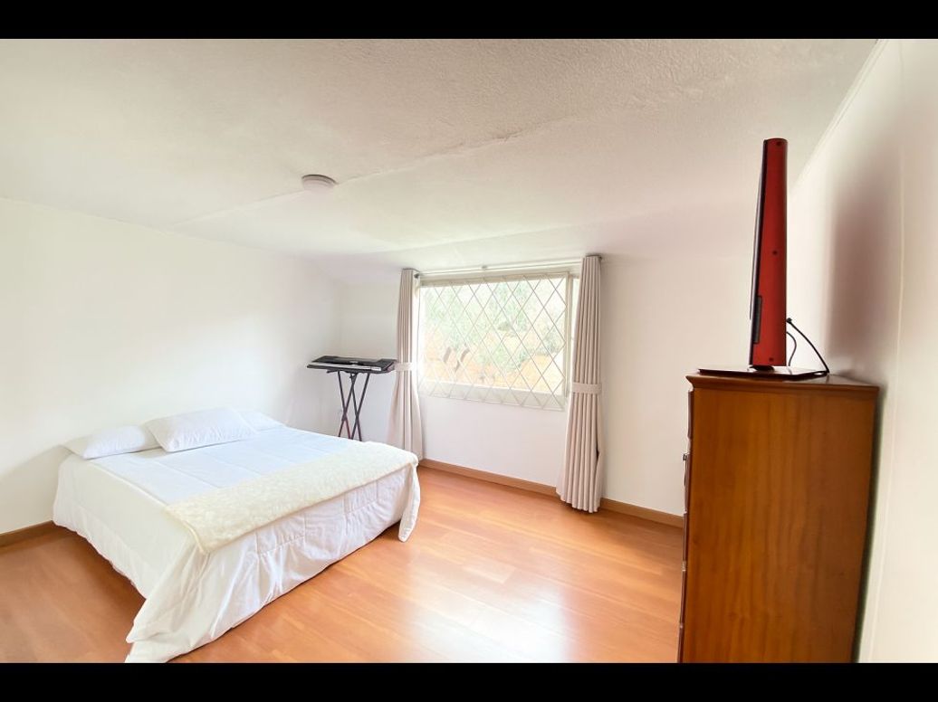 Casa de 5 alcobas en venta en Mónaco, Bogotá, 220 m² · foto 14 de 20