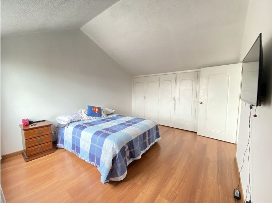 Casa de 5 alcobas en venta en Mónaco, Bogotá, 220 m² · foto 10 de 20