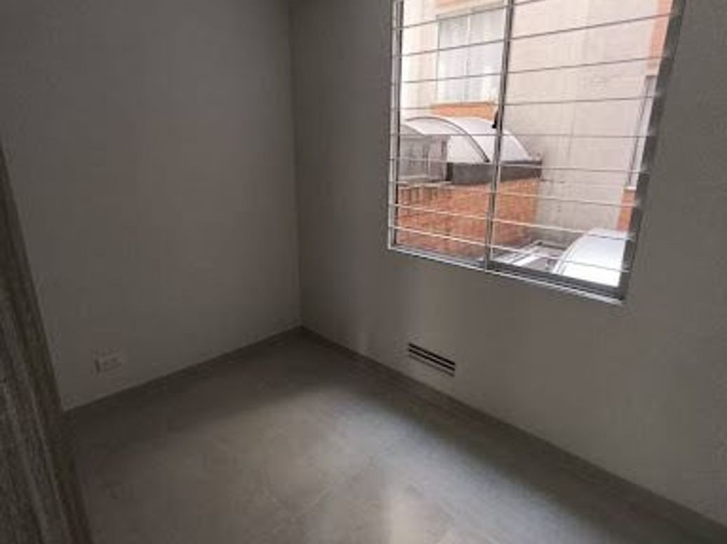 Apartamento en arriendo en Tuna Alta, Bogotá · foto 8 de 12