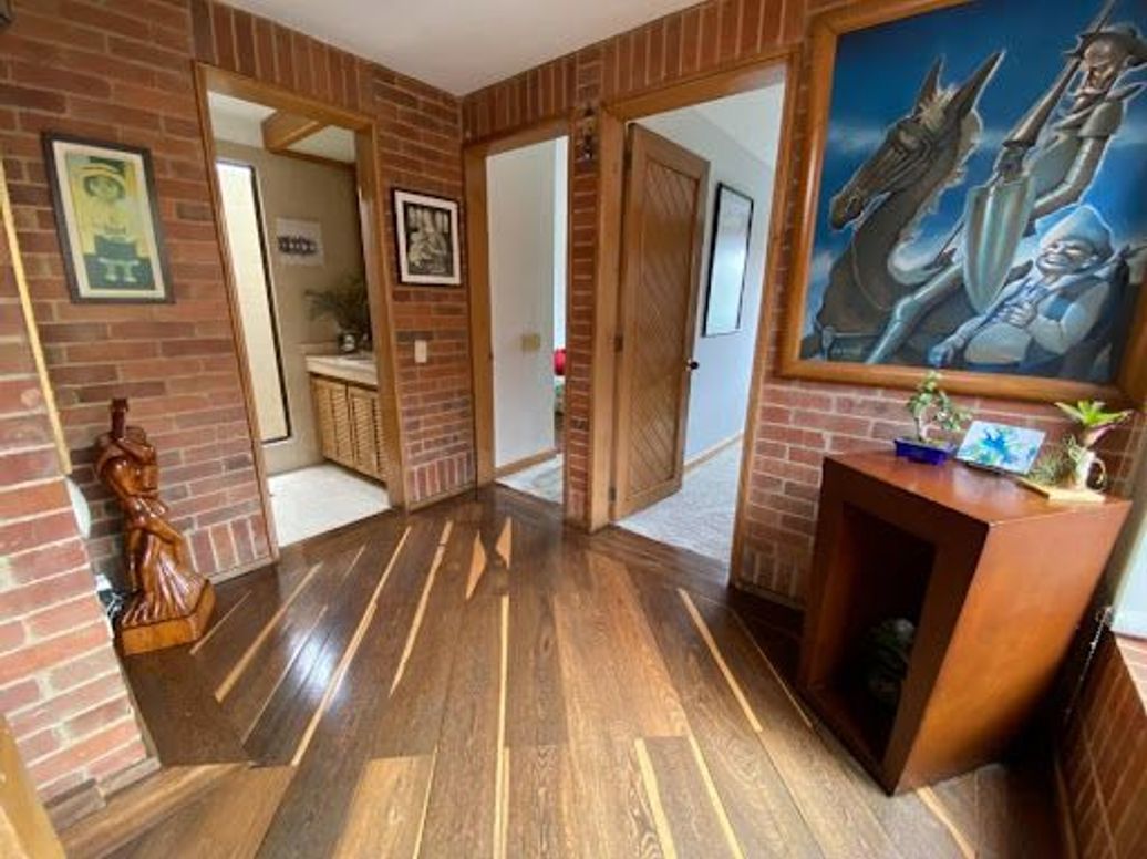 Casa de 4 alcobas en venta en Niza, Bogotá, 292 m² · foto 13 de 20