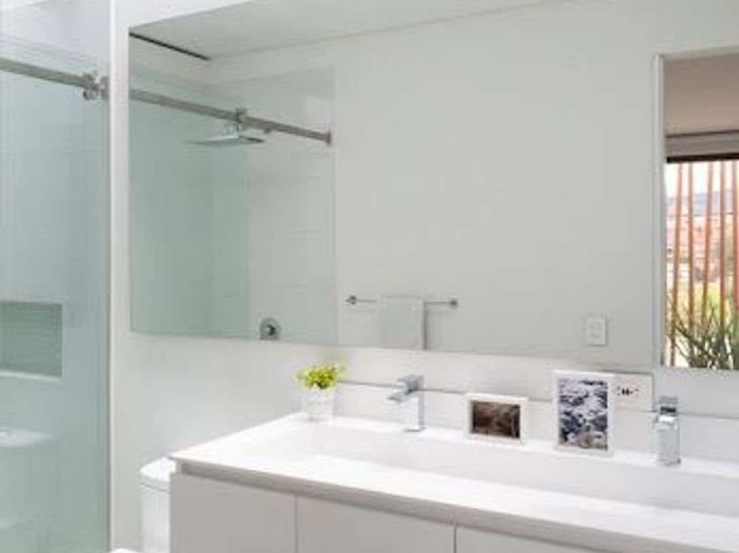 Casa de 5 alcobas en arriendo en Niza Norte, Bogotá, 430 m² · foto 7 de 14