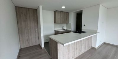 Apartamento moderno con excelente ubicación y una encantadora vista campestre, ubicado en San Antonio de Pereira, este apartamento brinda todo lo que buscan nuestros cliente. Amplitud, ubicación y vista campestre

En unidad cerrada con portería 24hrs

