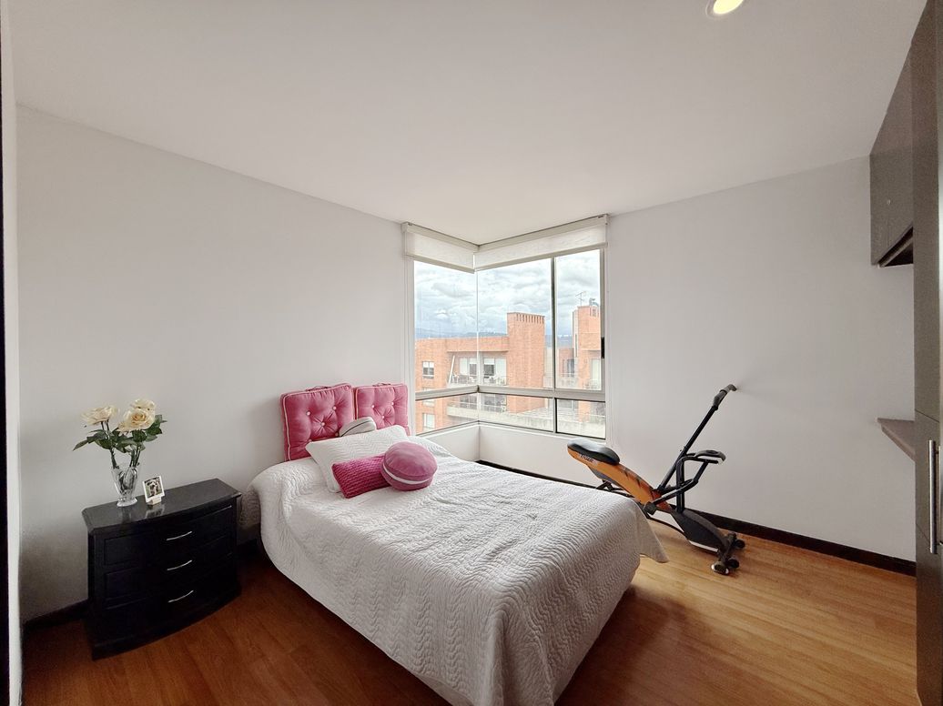 Apartamento de 3 alcobas en venta en Cjr Monet, Bogotá, 172 m² · foto 12 de 20