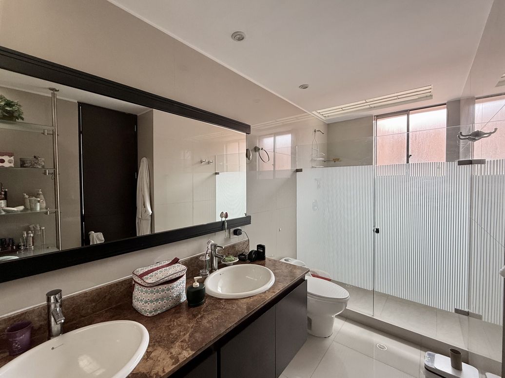 Apartamento de 3 alcobas en venta en Cjr Monet, Bogotá, 172 m² · foto 17 de 20