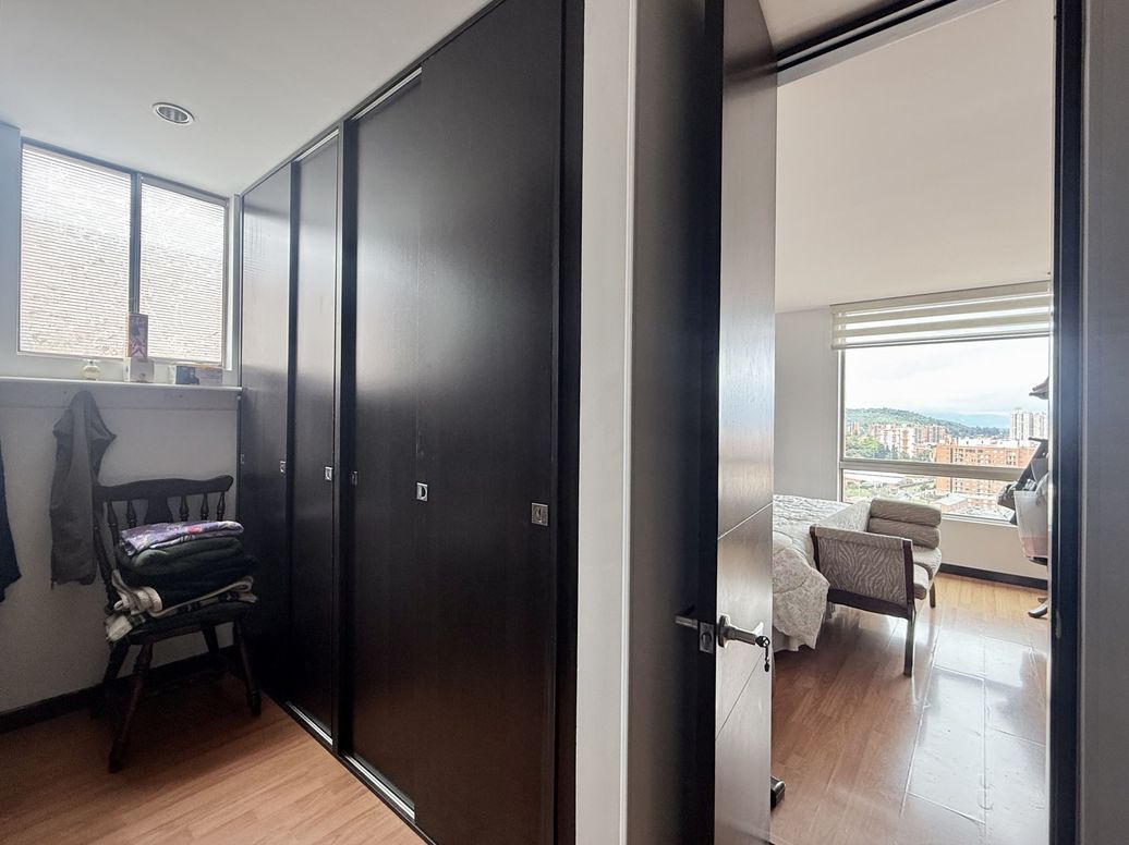 Apartamento de 3 alcobas en venta en Cjr Monet, Bogotá, 172 m² · foto 14 de 20