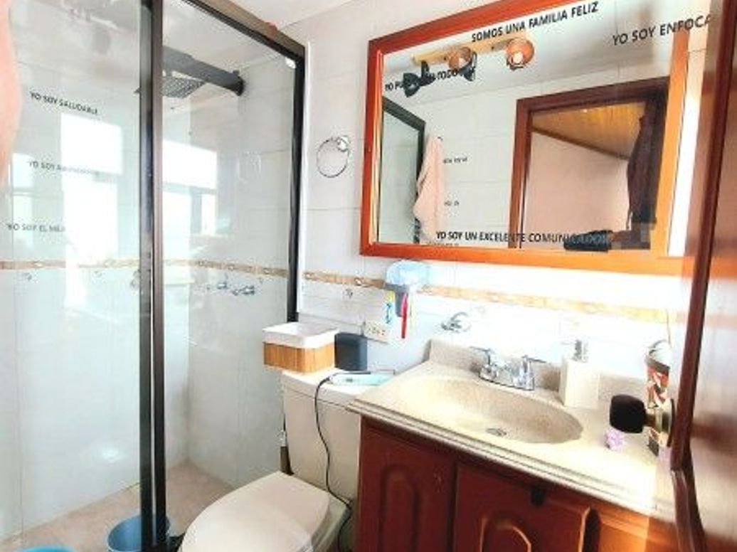 Casa de 3 alcobas en venta en Remanso, Bogotá, 194 m² · foto 8 de 17