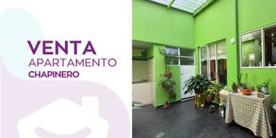 Inversionista, si conoces el potencial de Chapinero, esta es una oportunidad que no pasa desapercibida.
Ubicado en la Calle 52 con 7, justo frente a la Universidad Santo Tomás, esta Casa de 161 m² de área privada, y 262 m² de área construida, ofrece una ubicación estratégica en una de las zonas con mayor proyección de valorización de Bogotá. Rodeado de una oferta gastronómica, cultural y comercial única, combina el dinamismo de Chapinero con la tranquilidad y seguridad de una zona consolidada.
✨ 5 habitaciones | 4 baños | 2 parqueaderos internos | 2 niveles con jardín y Patio | espacios luminosos.
