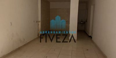 ARRIENDO LOCAL COMERCIAL DIAGONAL  A LA CLINICA  ANTIOQUIA  EN VIA PRINCIPAL  SECTOR MUY COMERCIAL , RESIDENCIAL ,ACCESO DE TRANSPORTE  PUBLICO PARA MAYOR  INFORMACION COMUNICARSE AL 301*386*21*29