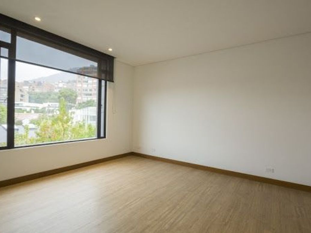 Apartamento de 3 alcobas en venta en Santa Barbara Alta, Bogotá, 290 m² · foto 12 de 20