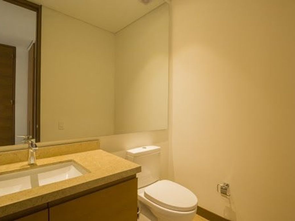 Apartamento de 3 alcobas en venta en Santa Barbara Alta, Bogotá, 290 m² · foto 6 de 20