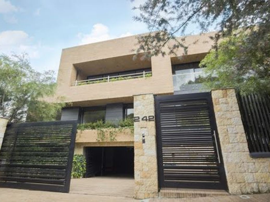 Apartamento de 3 alcobas en venta en Santa Barbara Alta, Bogotá, 189 m² · foto 11 de 20