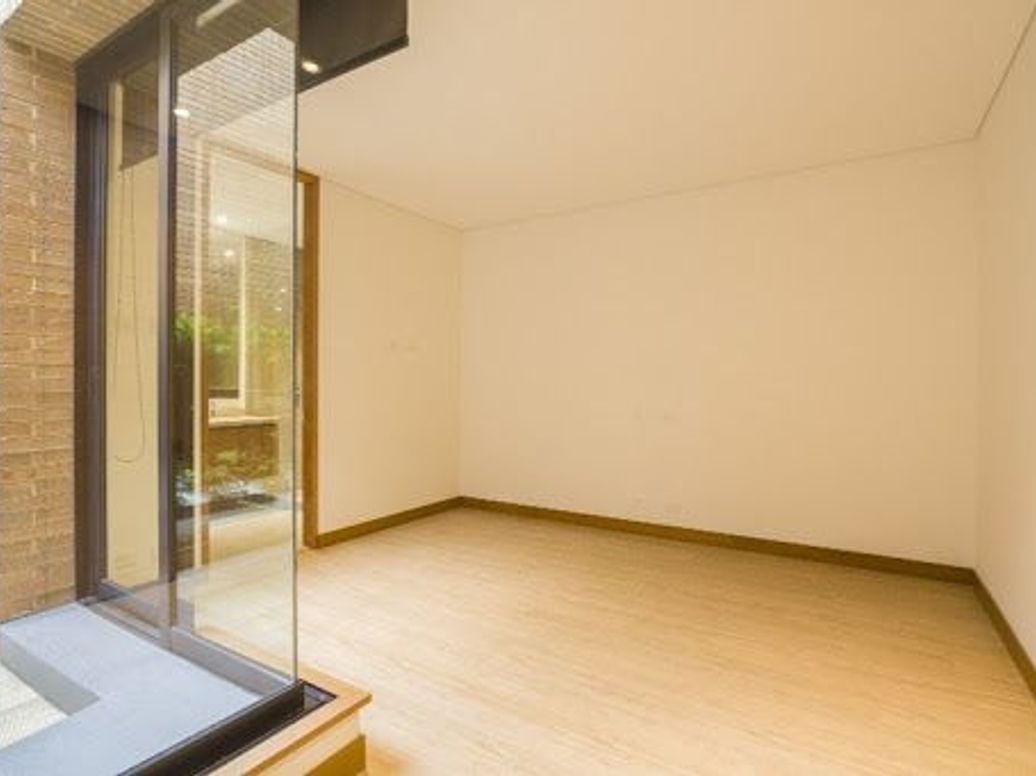 Apartamento de 2 alcobas en venta en Santa Barbara Alta, Bogotá, 157 m² · foto 6 de 20