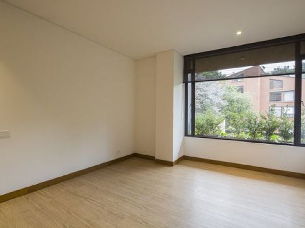 Apartamento de 3 alcobas en venta en Santa Barbara Alta, Bogotá, 225 m² · foto 7 de 20