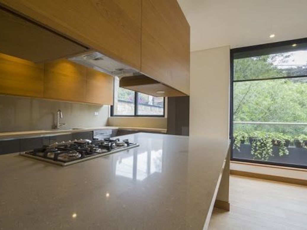 Apartamento de 3 alcobas en venta en Santa Barbara Alta, Bogotá, 225 m² · foto 14 de 20