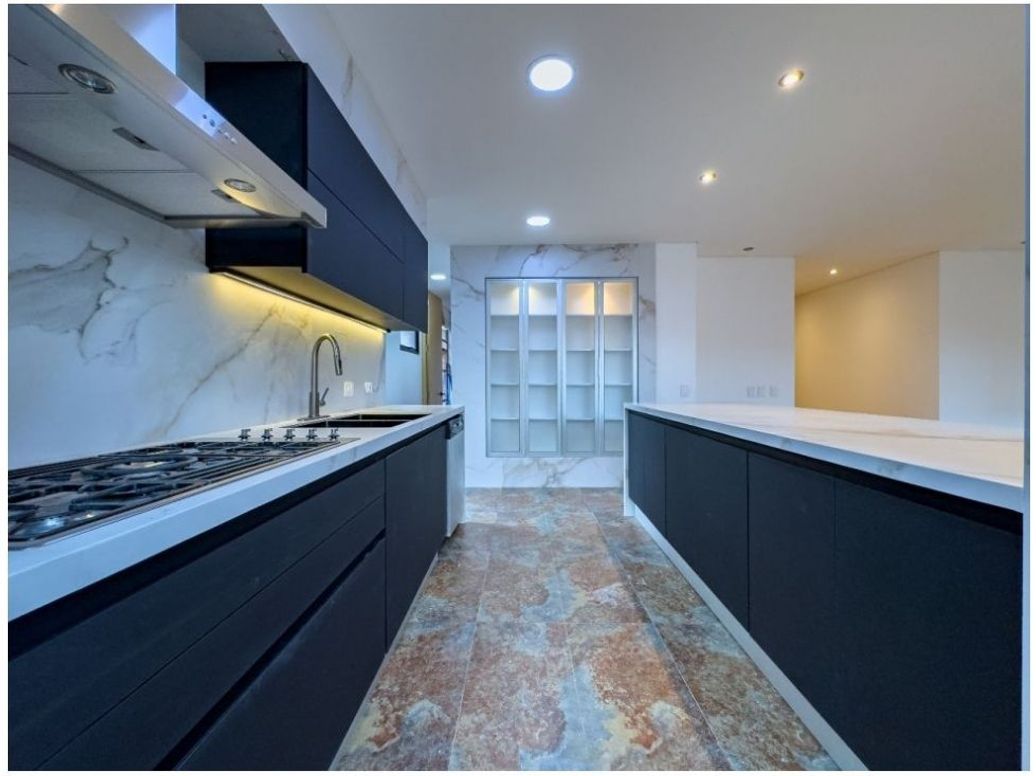 Apartamento de 3 alcobas en venta en Chicó Norte, Bogotá, 171 m² · foto 6 de 16