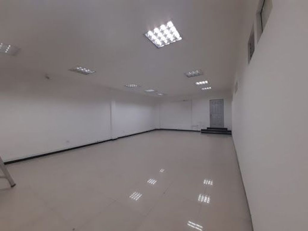 Casa de 5 alcobas en venta en Normandía, Bogotá, 660 m² · foto 3 de 20