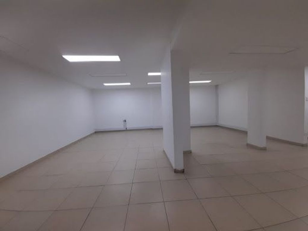 Casa de 5 alcobas en venta en Normandía, Bogotá, 660 m² · foto 2 de 20
