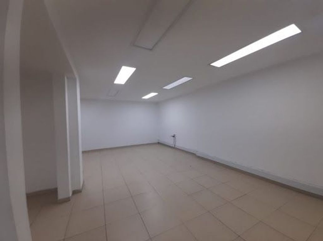 Casa de 5 alcobas en venta en Normandía, Bogotá, 660 m² · foto 8 de 20