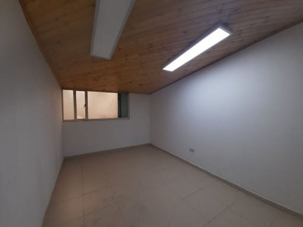 Casa de 5 alcobas en venta en Normandía, Bogotá, 660 m² · foto 10 de 20
