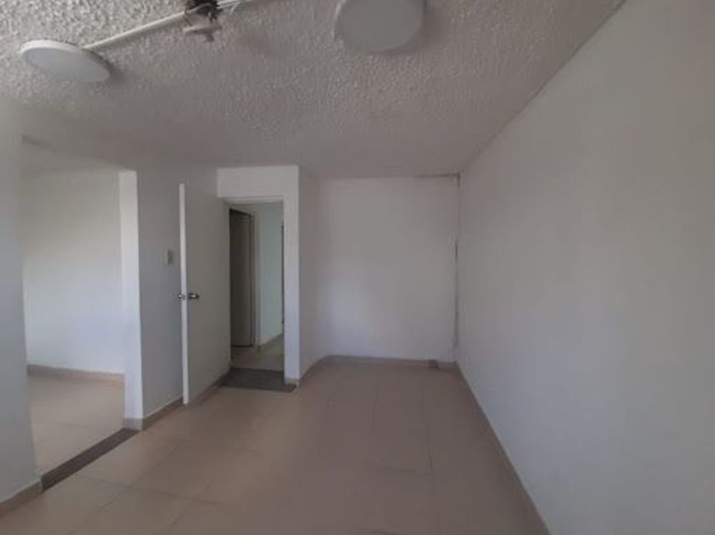 Casa de 5 alcobas en venta en Normandía, Bogotá, 660 m² · foto 18 de 20