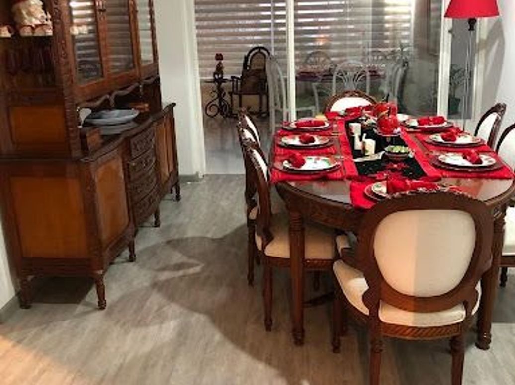 Casa de 4 alcobas en venta en Santa Barbara, Bogotá, 280 m² · foto 2 de 17