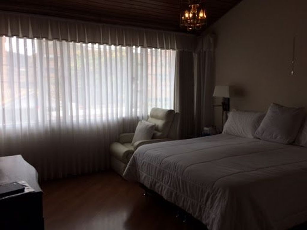 Casa de 4 alcobas en venta en Santa Barbara, Bogotá, 280 m² · foto 13 de 17
