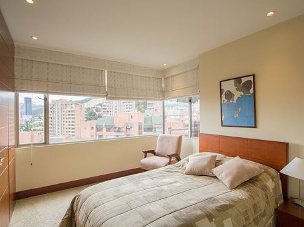 Apartamento de 4 alcobas en venta en Bosque De Pinos, Bogotá, 243 m² · foto 12 de 20