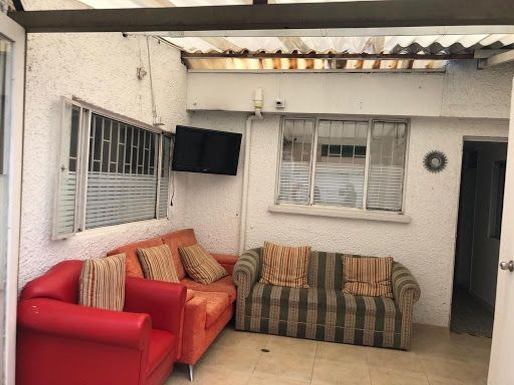 Casa de 5 alcobas en venta en Las Villas, Bogotá, 380 m² · foto 3 de 20