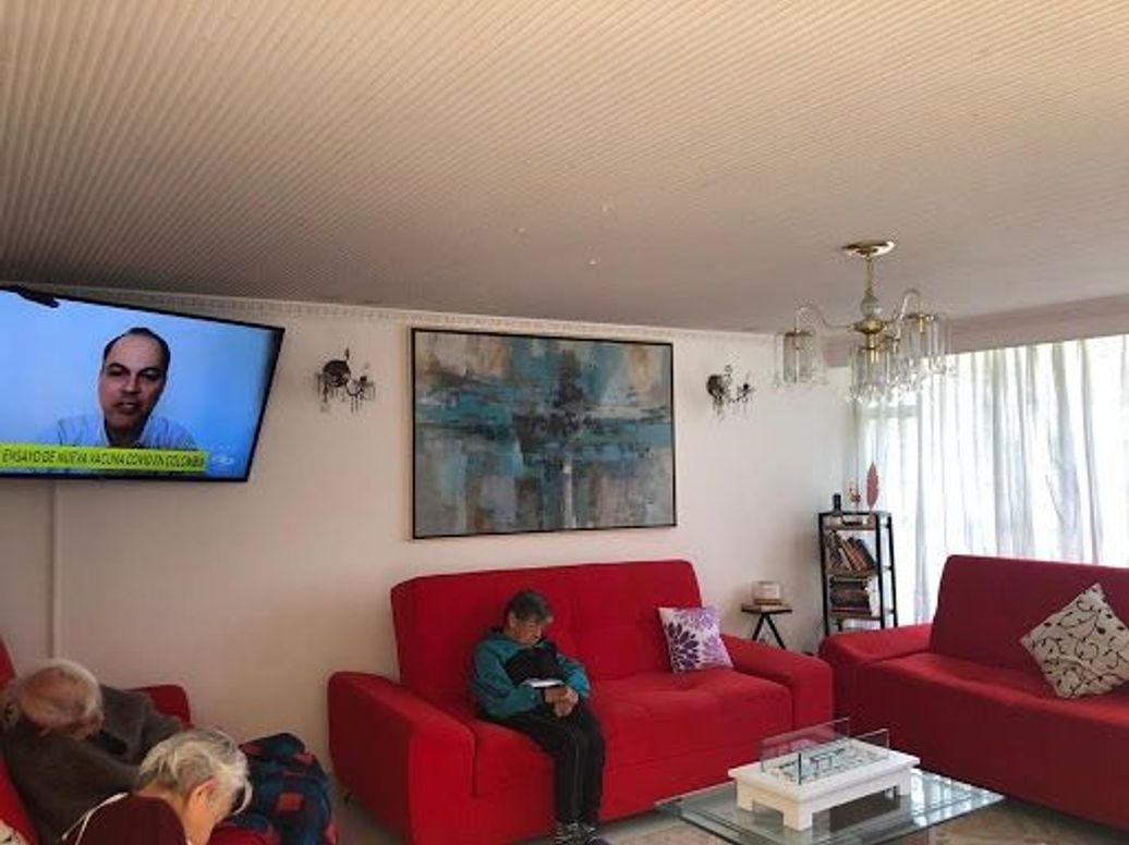 Casa de 5 alcobas en venta en Las Villas, Bogotá, 380 m² · foto 8 de 20