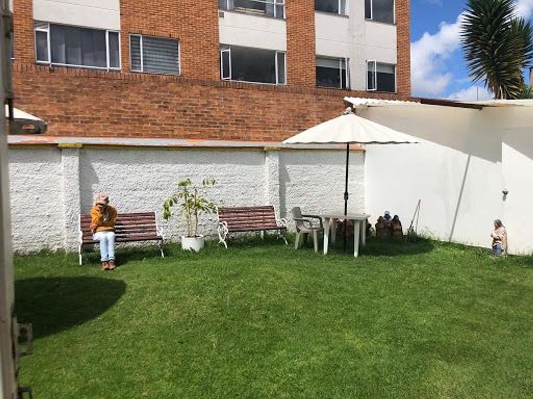 Casa de 5 alcobas en venta en Las Villas, Bogotá, 380 m² · foto 5 de 20