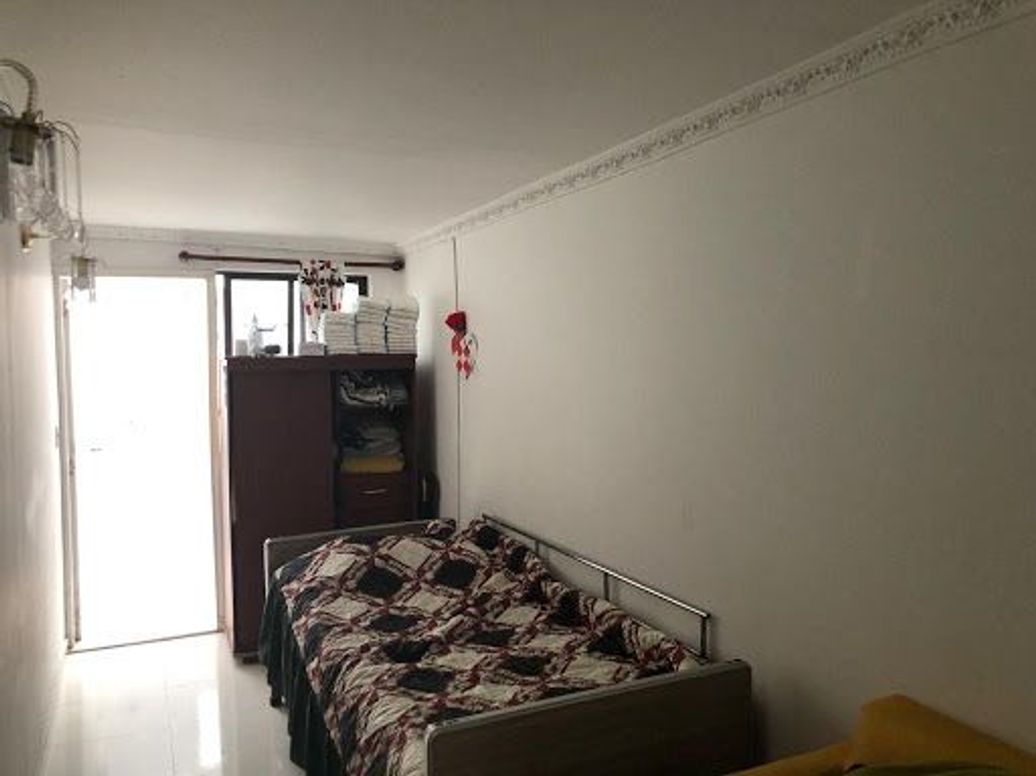 Casa de 5 alcobas en venta en Las Villas, Bogotá, 380 m² · foto 9 de 20
