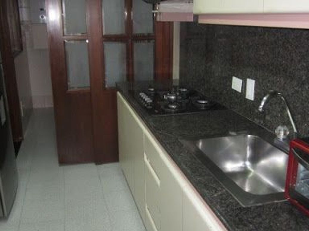 Apartamento de 2 alcobas en venta en Granada, Bogotá, 124 m² · foto 3 de 17