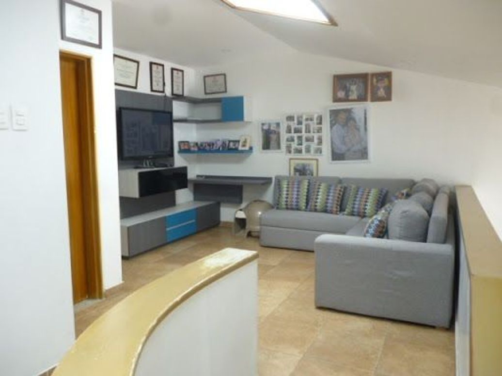Casa de 4 alcobas en venta en San Nicolás, Bogotá, 420 m² · foto 15 de 20