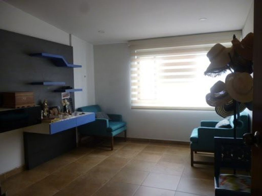 Casa de 4 alcobas en venta en San Nicolás, Bogotá, 420 m² · foto 18 de 20