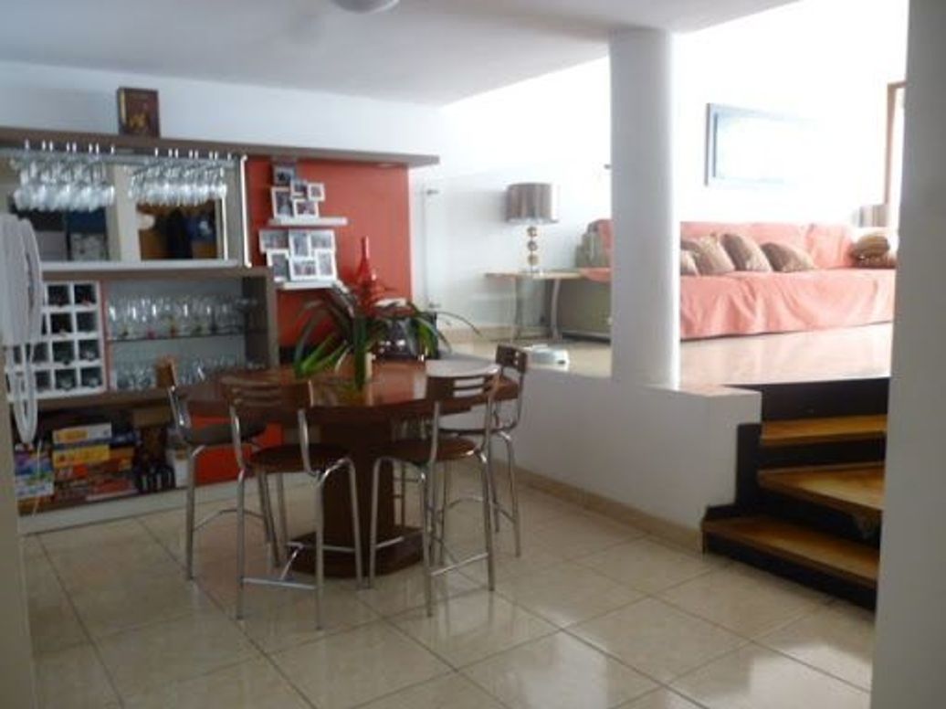Casa de 4 alcobas en venta en San Nicolás, Bogotá, 420 m² · foto 7 de 20