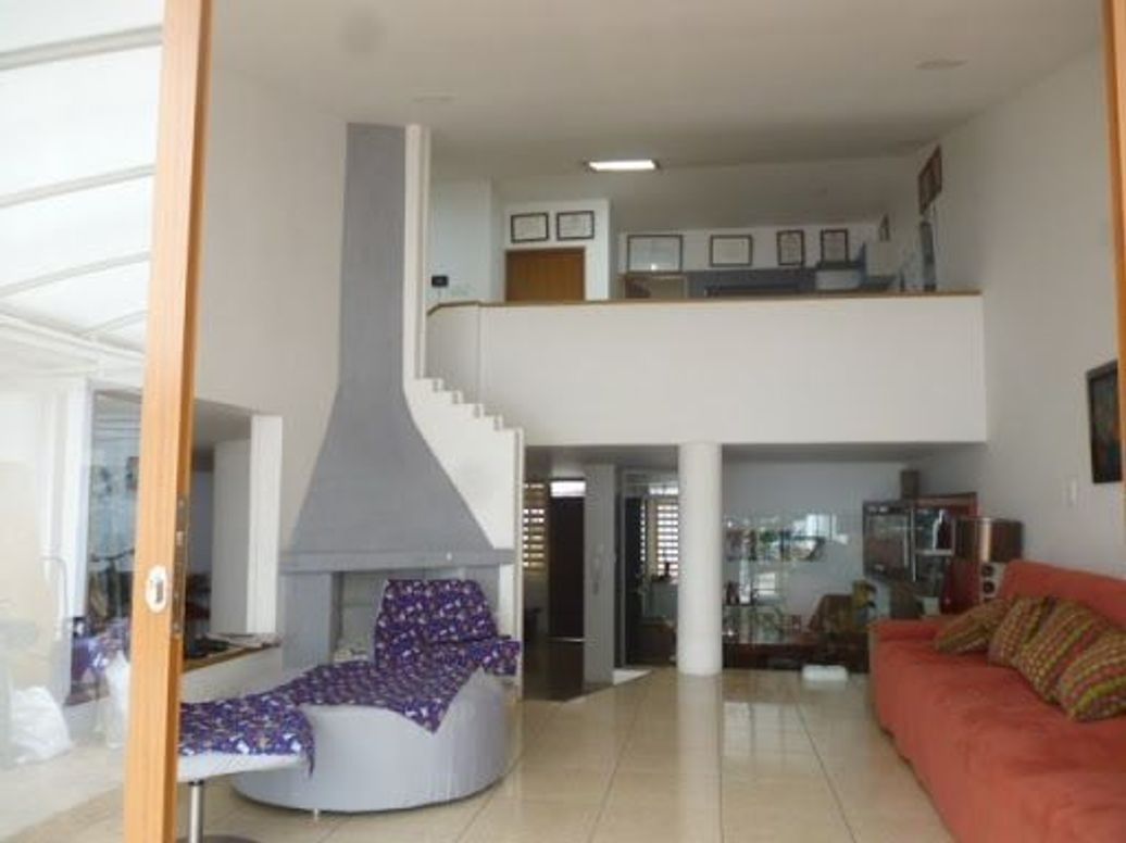 Casa de 4 alcobas en venta en San Nicolás, Bogotá, 420 m² · foto 3 de 20