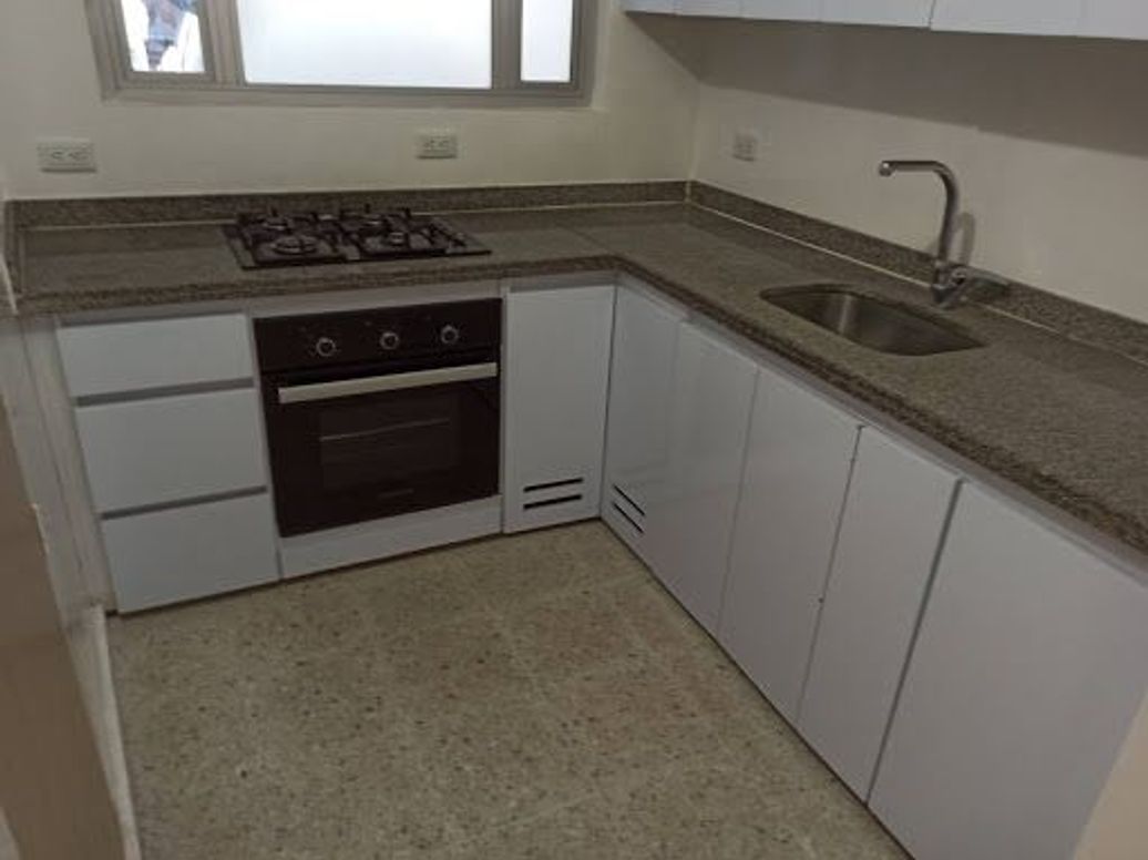 Casa de 5 alcobas en venta en Modelia, Bogotá, 468 m² · foto 13 de 20