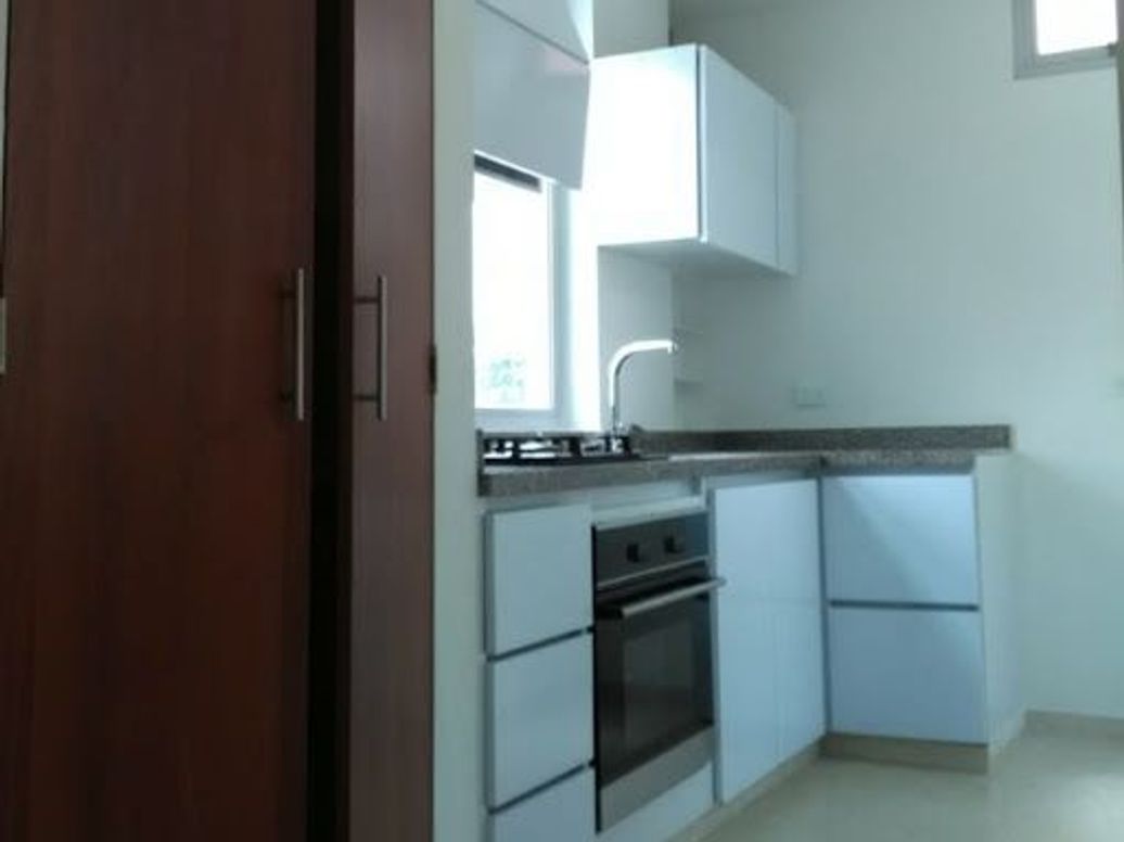 Casa de 5 alcobas en venta en Modelia, Bogotá, 468 m² · foto 17 de 20