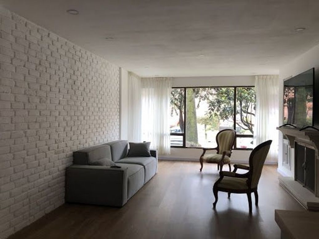 Apartamento de 3 alcobas en venta en Chicó Navarra, Bogotá, 159 m² · foto 7 de 20