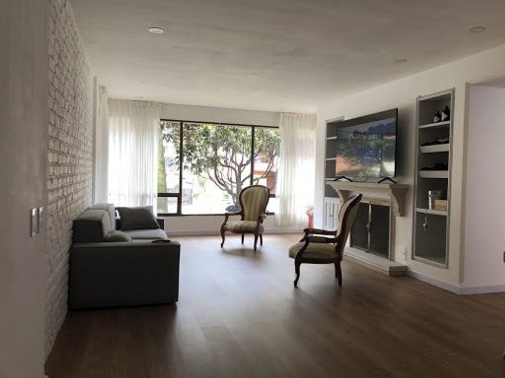 Apartamento de 3 alcobas en venta en Chicó Navarra, Bogotá, 159 m² · foto 8 de 20