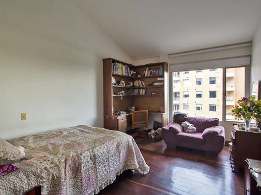 Casa de 4 alcobas en venta en El Refugio, Bogotá, 525 m² · foto 11 de 20