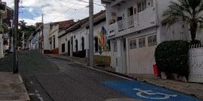 LOCAL EN SAN ANTONIO 

Local comercial en san Antonio

18 metros cuadrados con baño y cocineta. 

Esta localizado en uno de los sectores más hermosos y tradicionales de Cali.