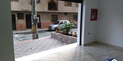 LOCAL ESQUINERO SABANETA,CERCA A CALLE LARGA ACTUALMENTE FUNCIONA UN RESTAURANTE