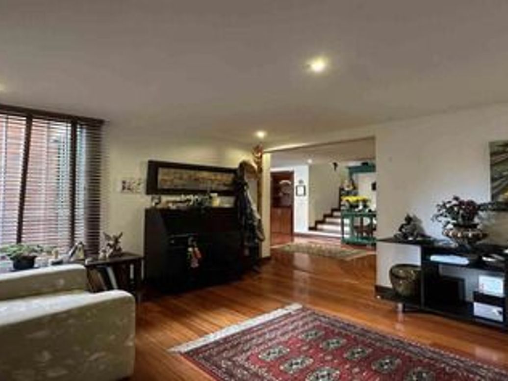 Casa de 5 alcobas en venta en El Contador, Bogotá, 234 m² · foto 5 de 12