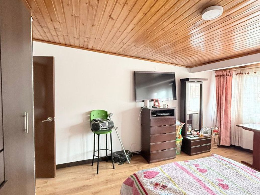 Casa de 5 alcobas en venta en Santa Maria, Bogotá, 160 m² · foto 13 de 20