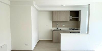 Puntos de referencia cercanos:
Universidad Católica de Oriente
Parque de San Antonio de Pereira
Centro Comercial San Nicolás
Clínica Somer
Éxito Rionegro
Restaurante El Rancherito
Parque Lineal Río Negro
Parada de buses Altos de Santa Ana
Banco Bancolombia

¡City Raíz busca su tranquilidad! – Código: 20015
Contáctanos por WhatsApp al 310 840 1461 o llámanos al 604 411 7372
www.cityraiz.com