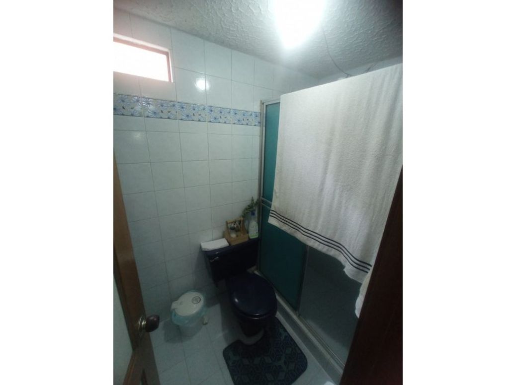 Casa de 8 alcobas en venta en La Europa, Bogotá, 332 m² · foto 18 de 20