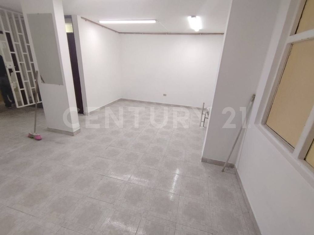 Casa de 3 alcobas en venta en Ciudad Kennedy, Bogotá, 204 m² · foto 5 de 16
